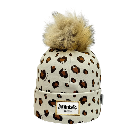 JADE - Bonnet avec bord*