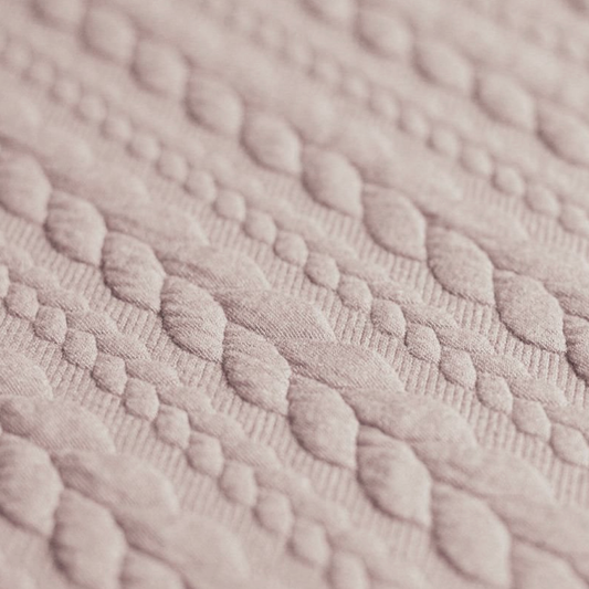 MATELASSÉ ◦ Nude
